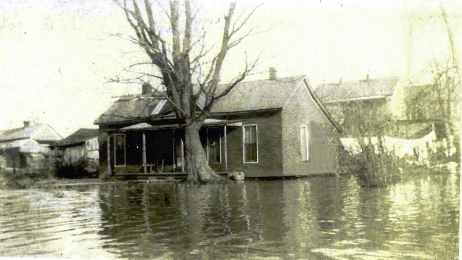 059 Home flooded